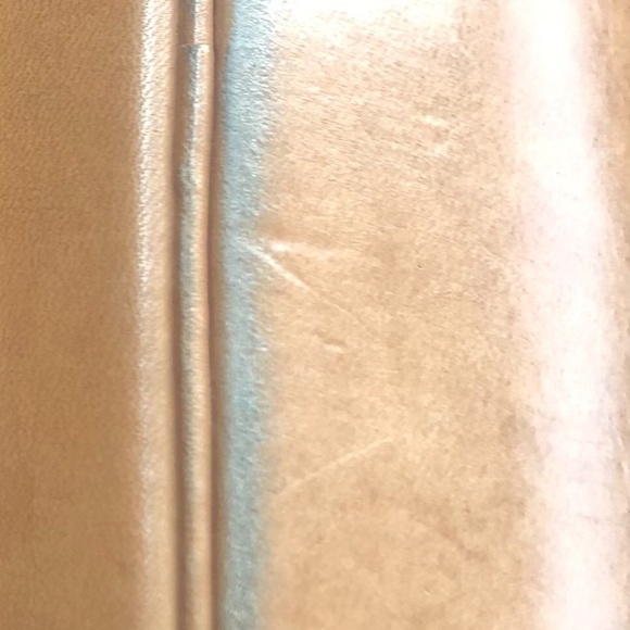 Louis Vuitton Montsouris MM - Picture 5 of 12